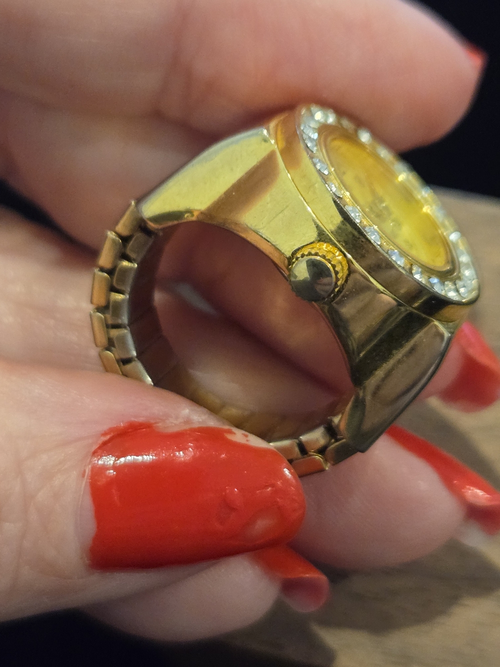 Vintage Bonetto Digits Gold-Tone Yellow Dial Crystal Accent Finger Watch - Picture 5 of 13